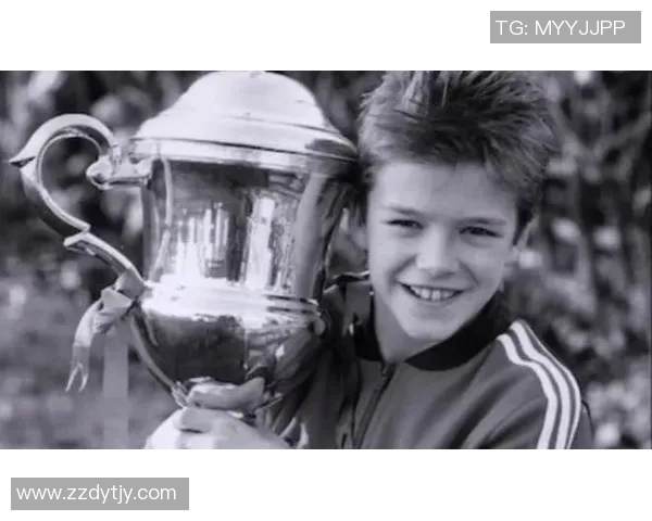 足球明星大卫贝克汉姆的传奇人生与足球事业的辉煌成就探秘